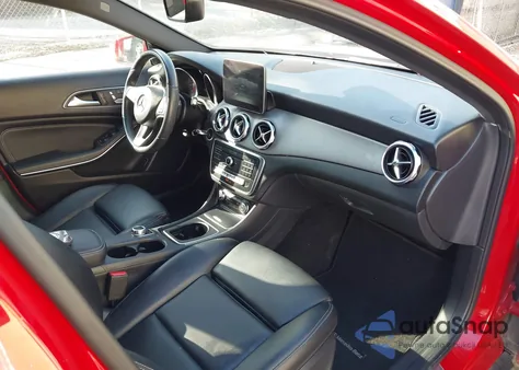 2020 Mercedes-Benz Gla 250 z USA, uszkodzony, nr VIN WDCTG4EB1LU028696